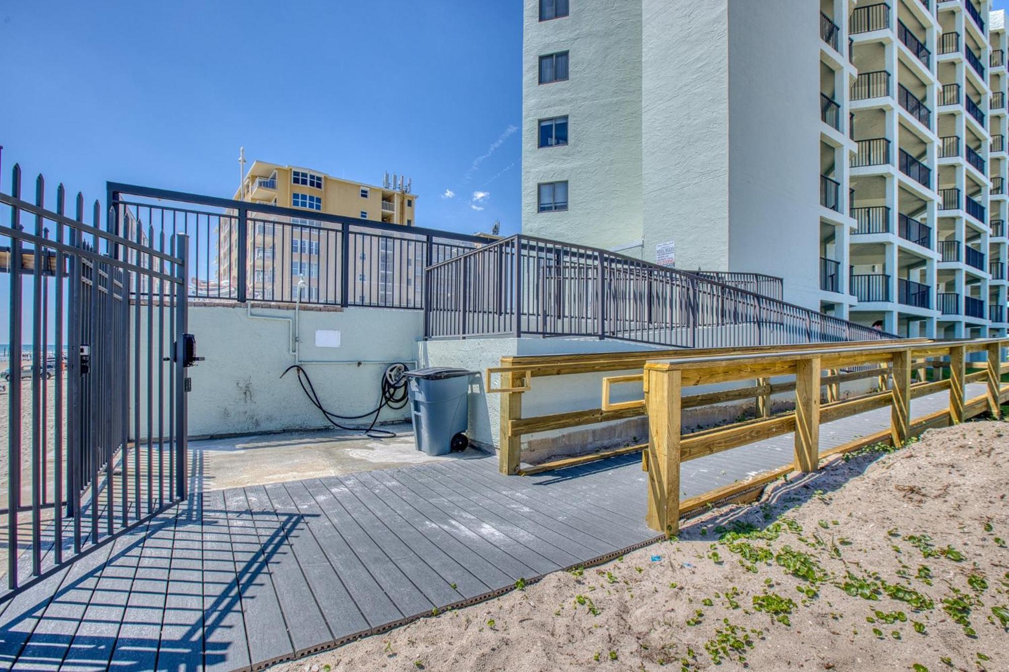 Ocean View With A Beachfront Pool At Ocean Trillium Condo ~ 403 Ню Смирна Бийч Екстериор снимка